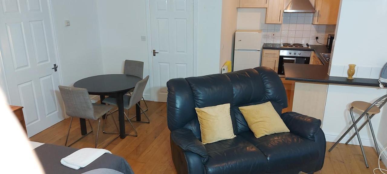 Apartament Metrolets 2 Luton  Zewnętrze zdjęcie