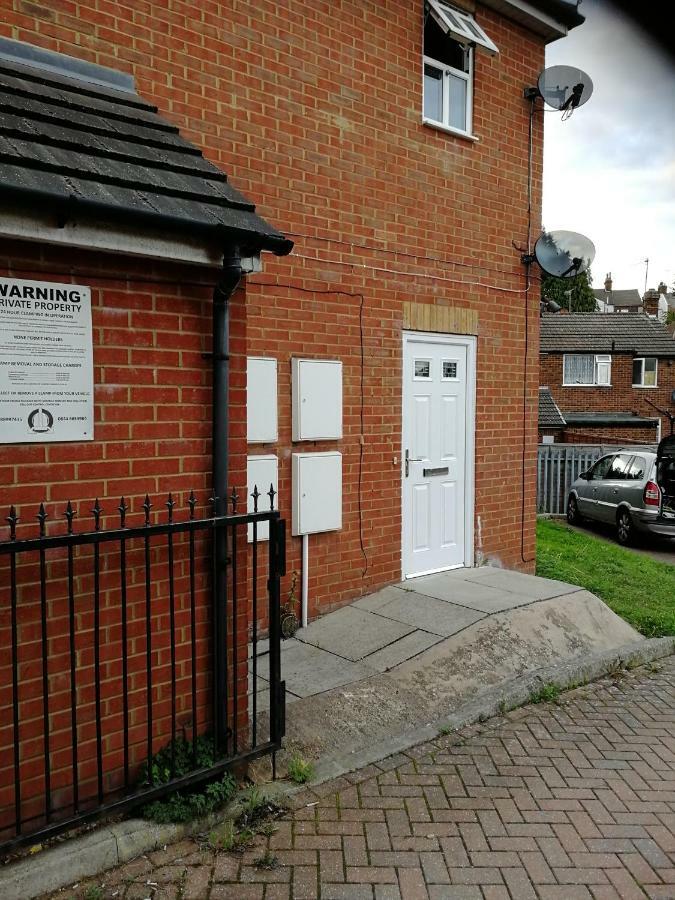 Apartament Metrolets 2 Luton  Zewnętrze zdjęcie